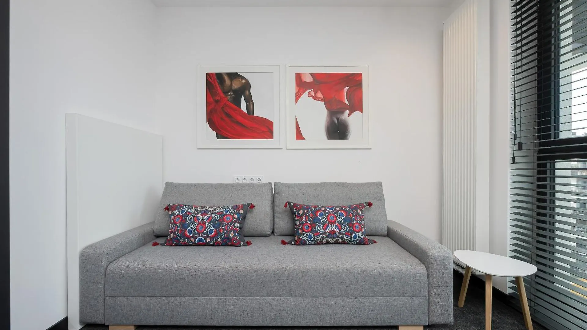 Apartment Ekskluzywny Apartament Z Antresola By Renters Prestige Warsaw Poland