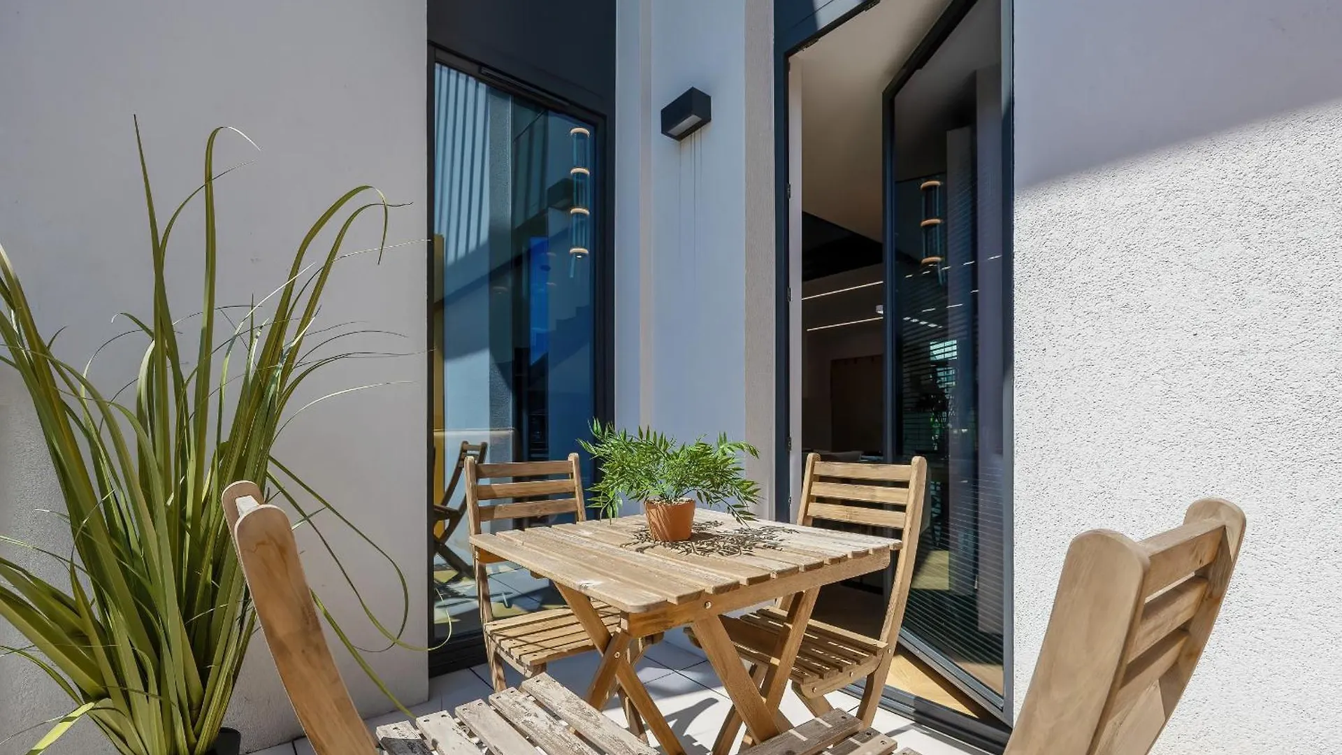 Apartment Ekskluzywny Apartament Z Antresola By Renters Prestige Warsaw